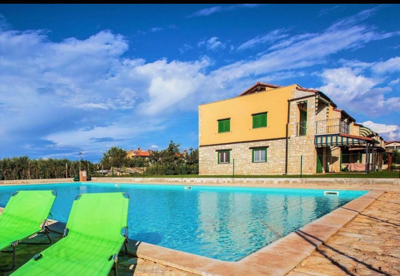 Apartment Aleks Tar-Vabriga Luaran gambar