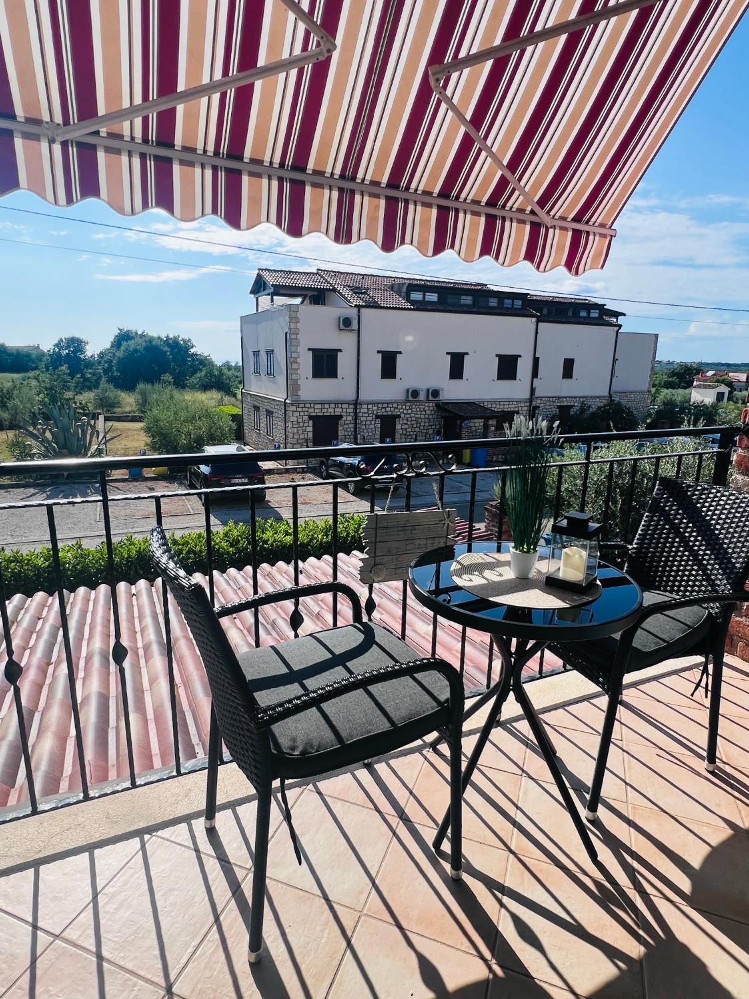 Apartment Aleks Tar-Vabriga Luaran gambar